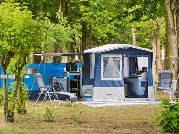 attrezzature-per-il-campeggio-correggio